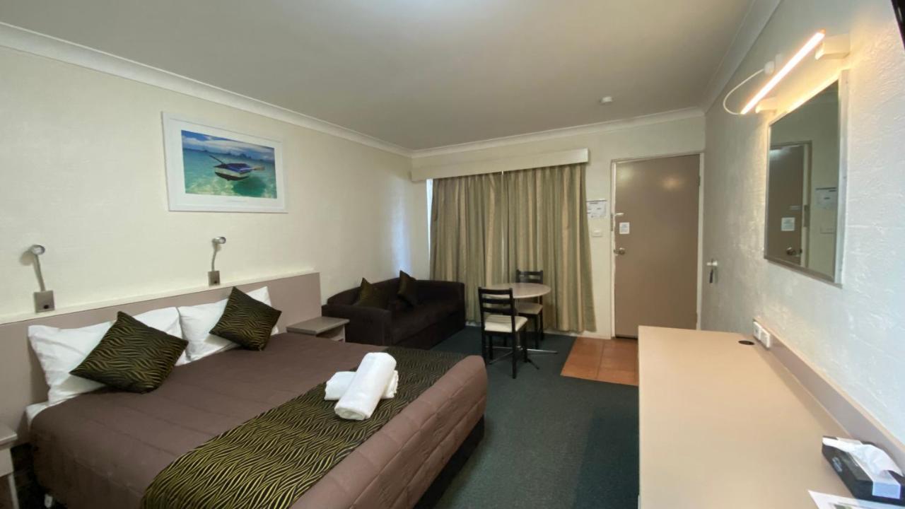 Sapphire City Motor Inn Inverell Exterior photo