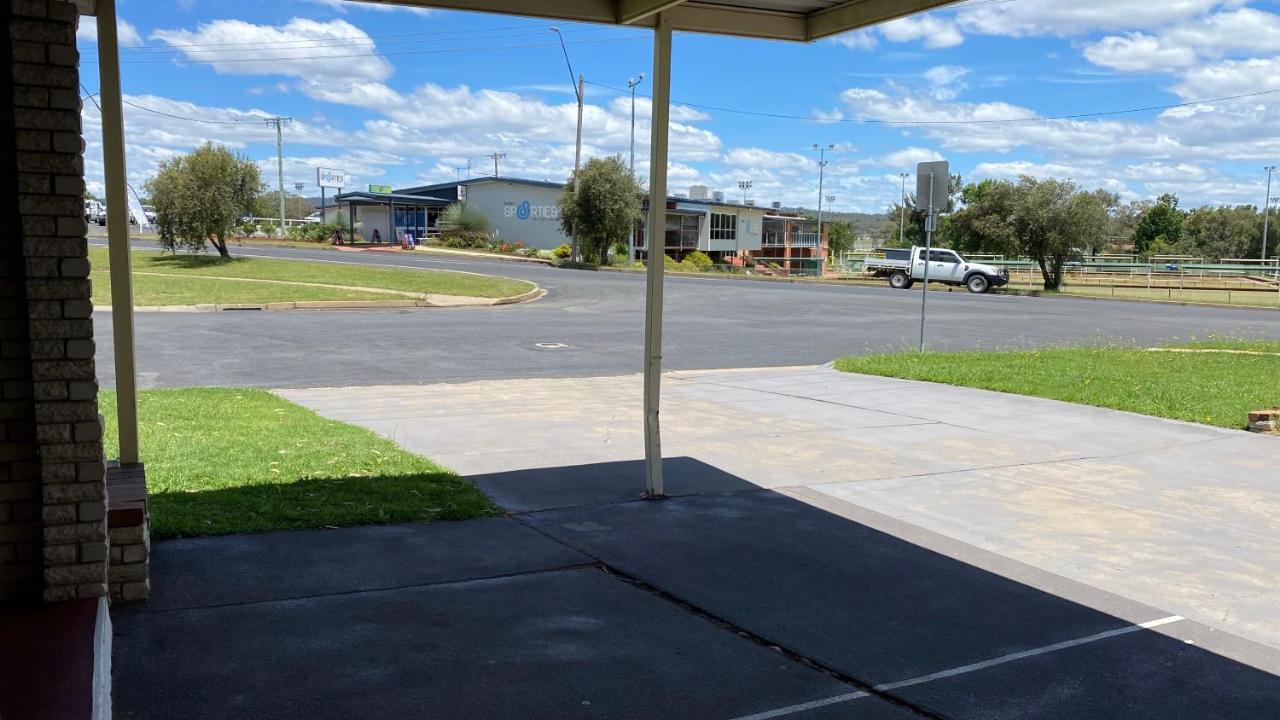 Sapphire City Motor Inn Inverell Exterior photo