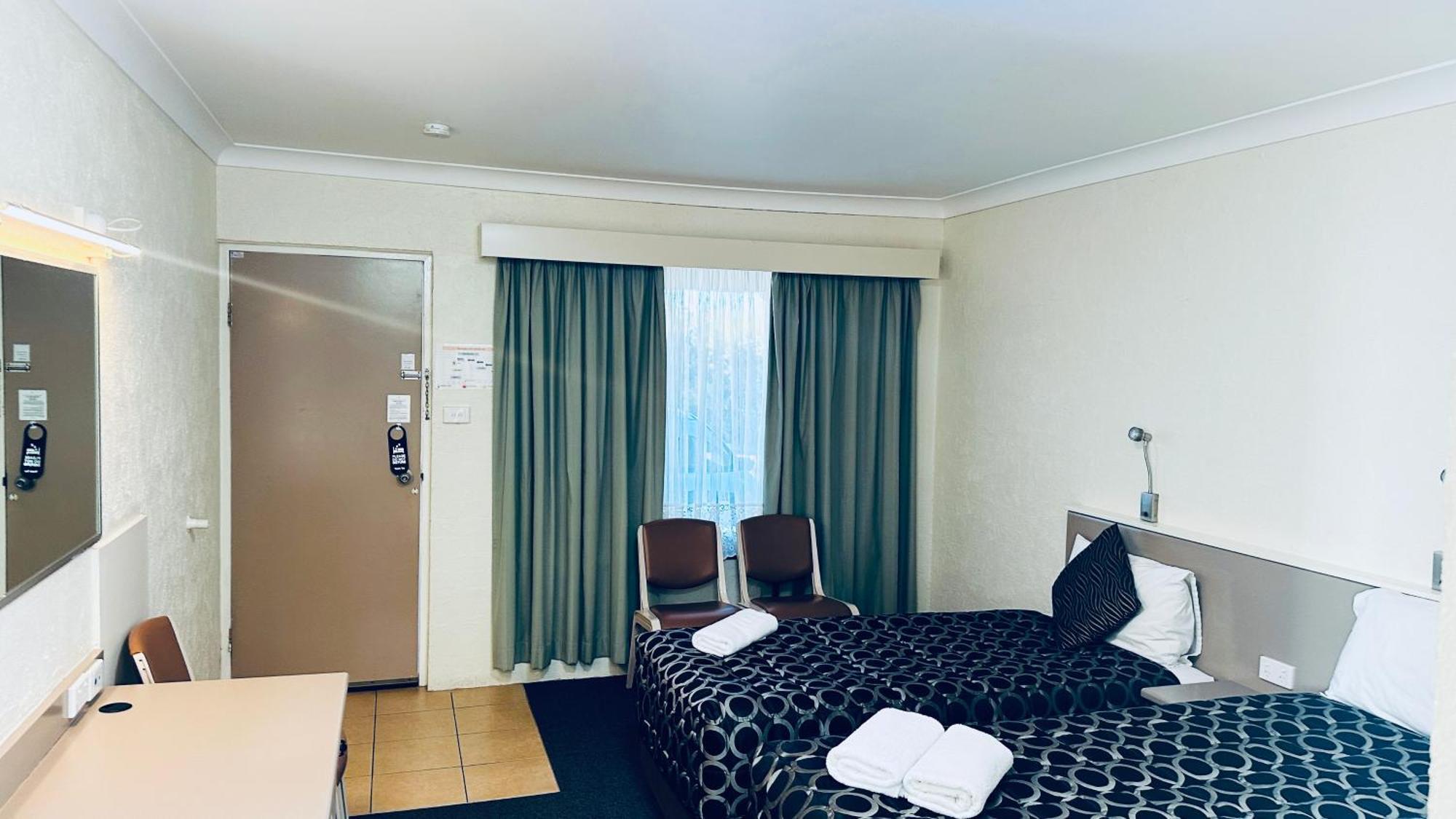 Sapphire City Motor Inn Inverell Exterior photo